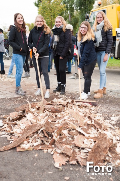 2019.10.05_Kirmesbaumstellen KB 19 Niederbrechen (75 von 107)