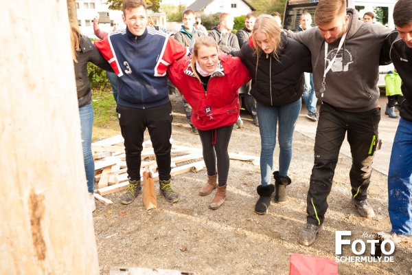 2019.10.05_Kirmesbaumstellen KB 19 Niederbrechen (86 von 107)