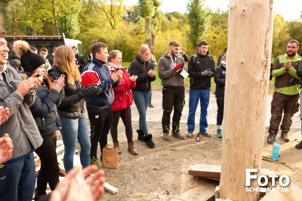 2019.10.05_Kirmesbaumstellen KB 19 Niederbrechen (94 von 107)