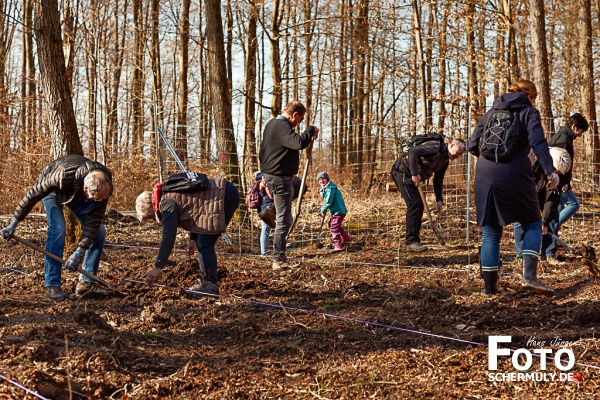 2022.03.19_1250 Baum-Pfanzaktion in Oberbrechen (96 von 157)