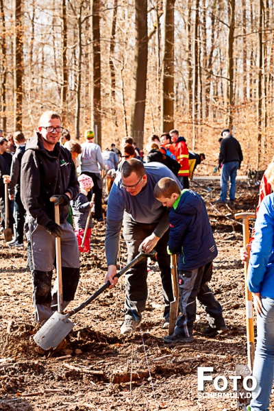 2022.03.19_1250 Baum-Pfanzaktion in Oberbrechen (127 von 157)