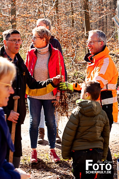 2022.03.19_1250 Baum-Pfanzaktion in Oberbrechen (133 von 157)