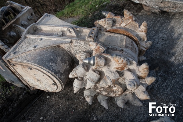 2015.04.11_Autobahnbrücke Niederbrechen wird abgerissen_015