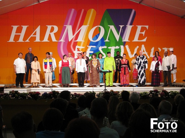 UN-Chor zu Besuch beim Harmonie-Festival 2011
