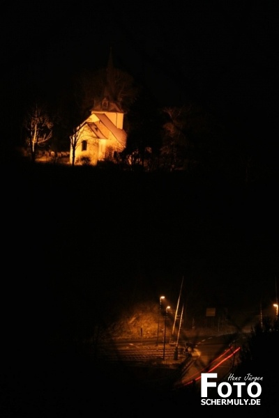 Berger Kirche bei Nacht